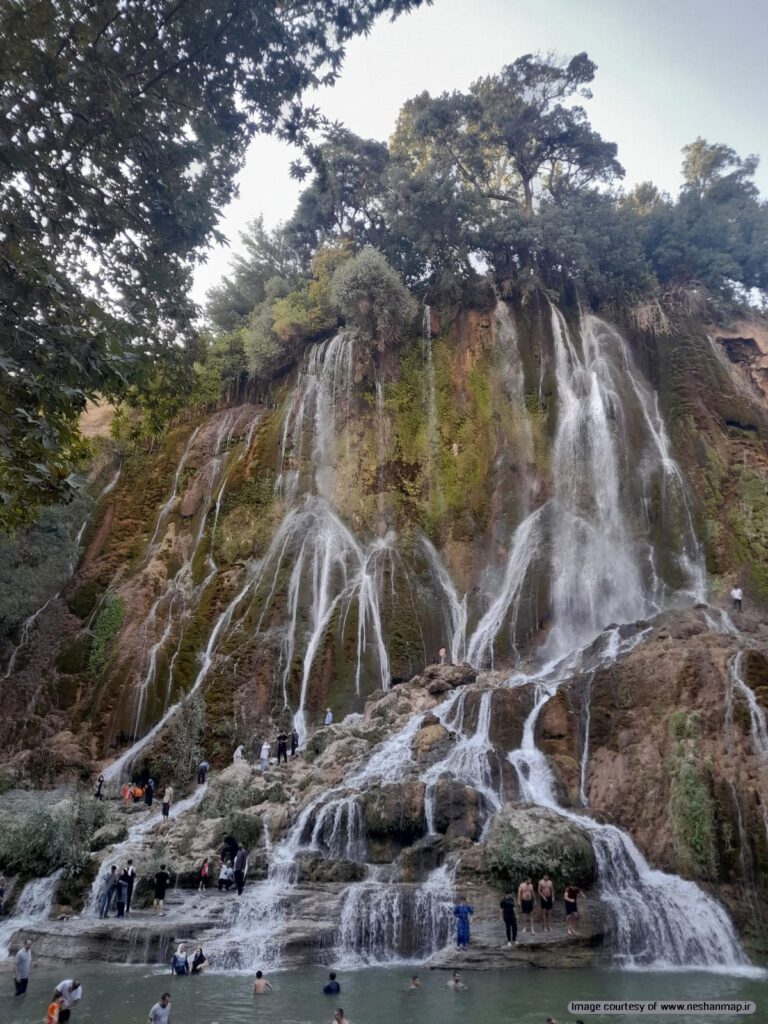 آبشار بیشه را در تابستان و بهار ببینید