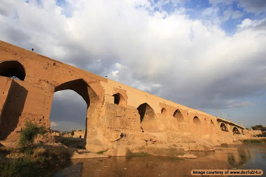 مصالح مقاوم به کار رفته در پل قدیم دزفول