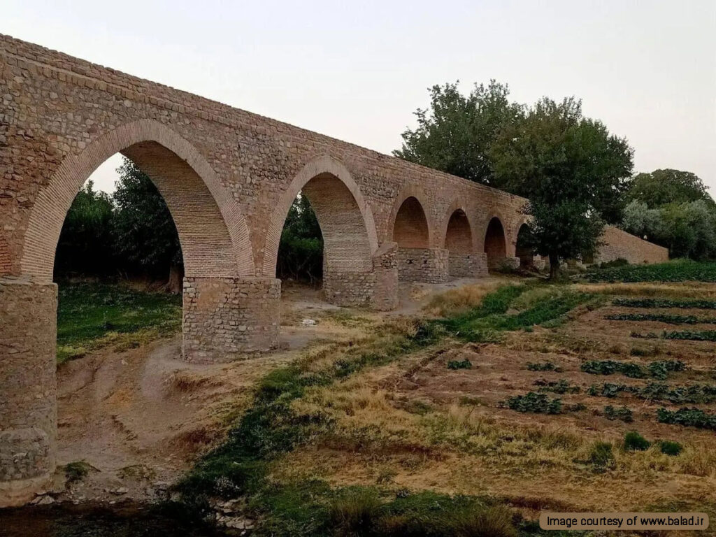 نمایی زیبا از پل قلعه حاتم