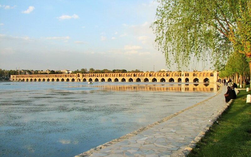 اثر تاریخی سی و سه پل، از دیدنی های اصفهان