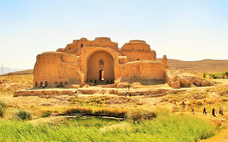 کاخ اردشیر بابکان، نمایشی از هنر و معماری ساسانی