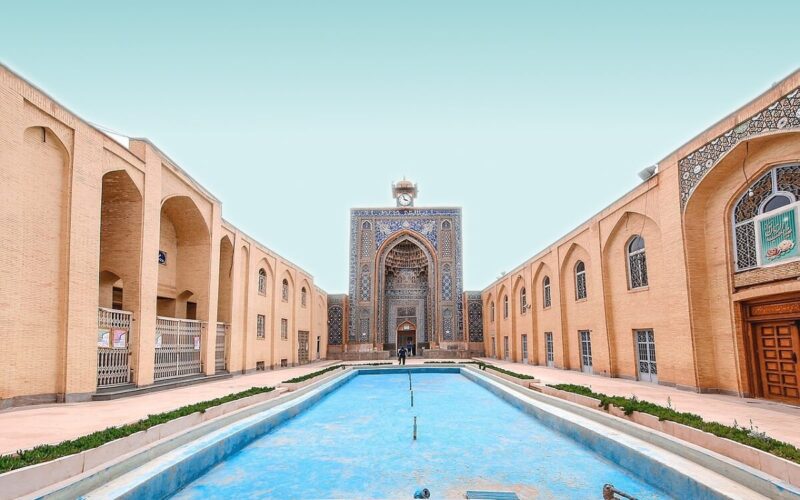 ورودی مسجد جامع کرمان
