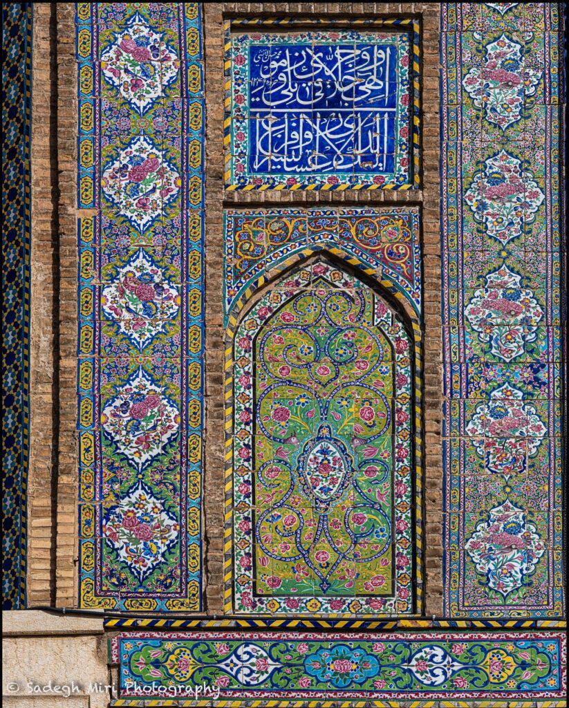 معماری تماشایی و چشم‌نواز مدرسه خان شیراز