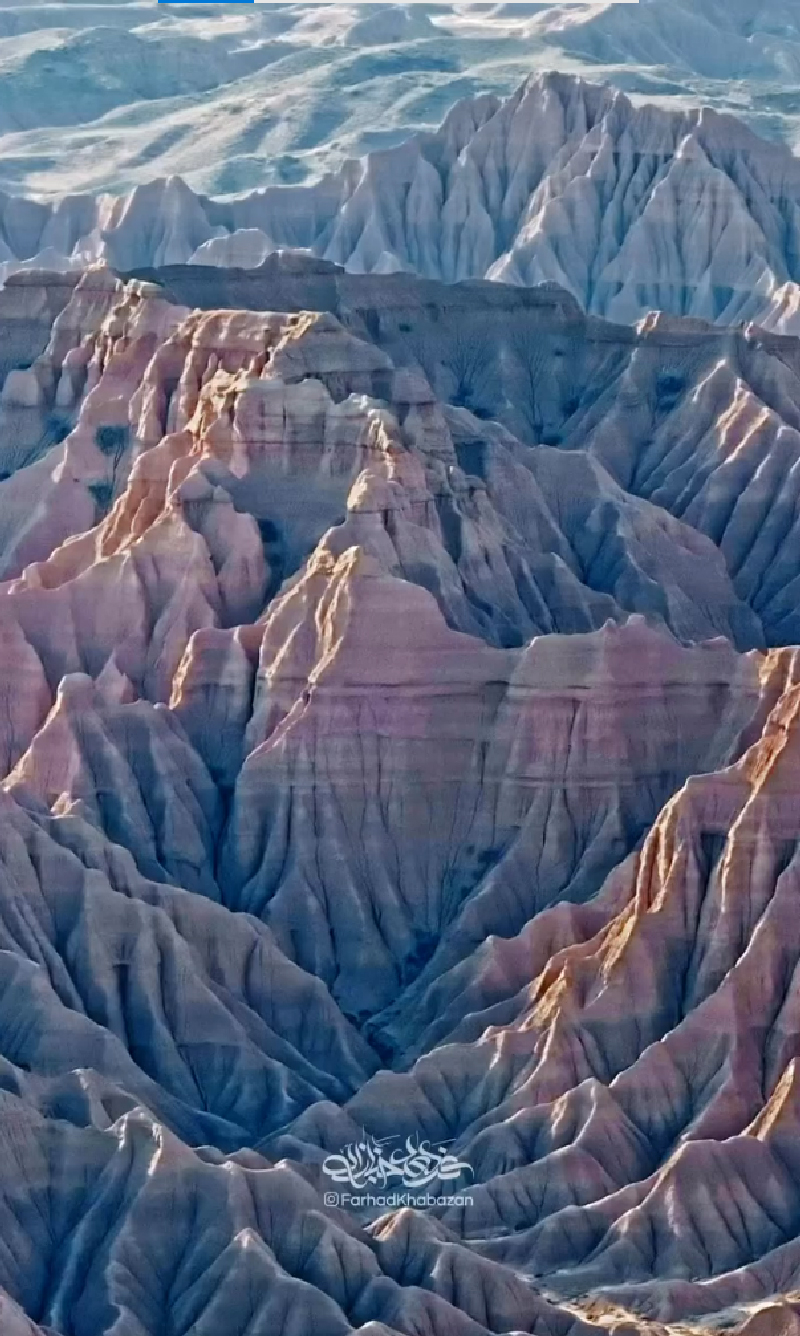 Martian mountains of Zanjan 001