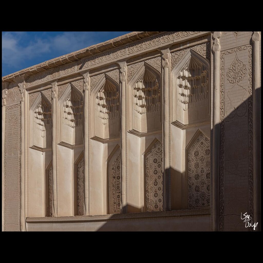 معماری قاجاری در خانه صولت ابرکوه