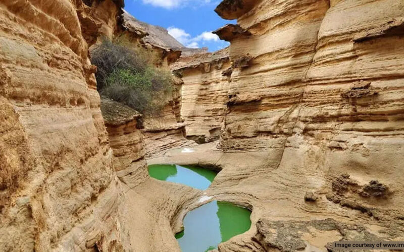 تنگه چاهکوه قشم و آشنایی با آن