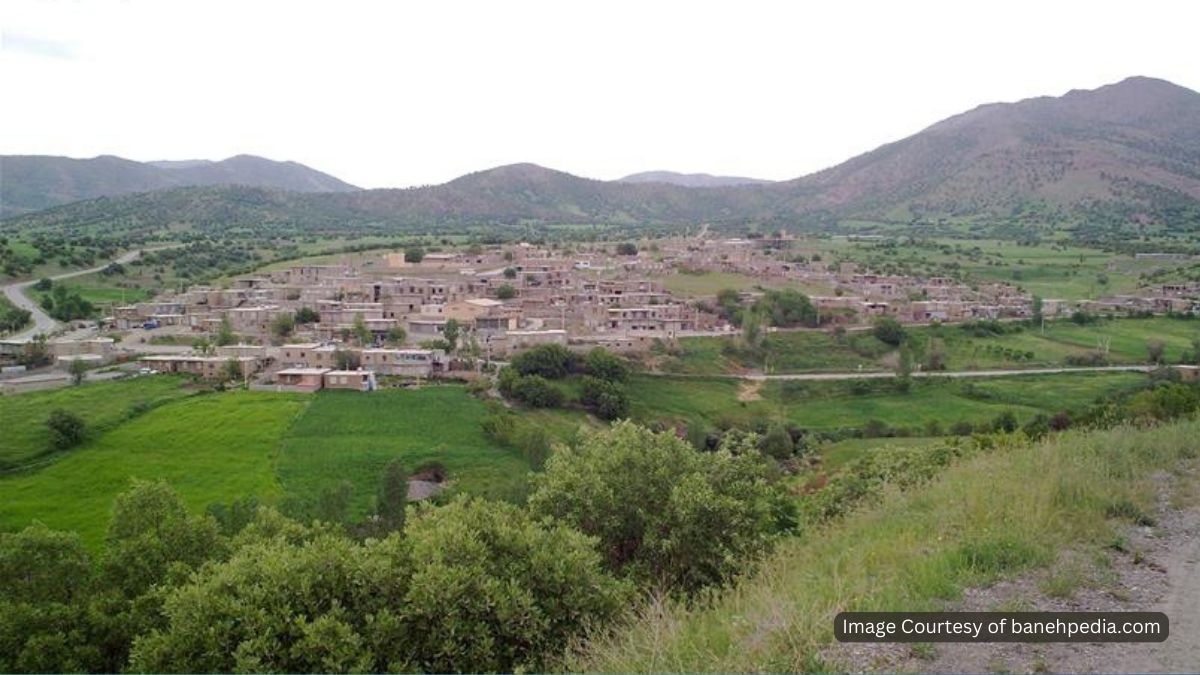 نمای روستای کوخان در فاصله تهران تا بانه