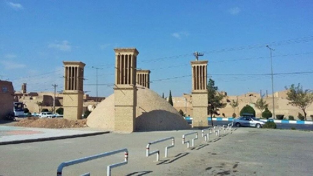 The architecture of Rostam Giv Cistern in Yazd