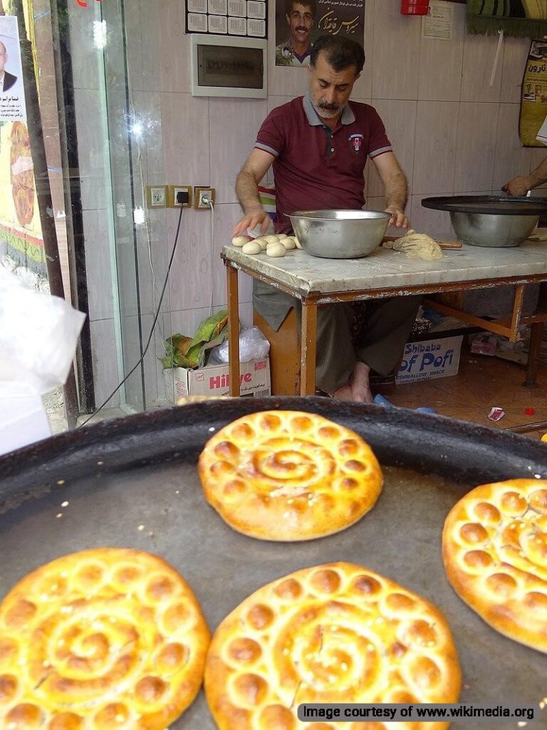 Fooman cookies (Koloocheh Fooman)