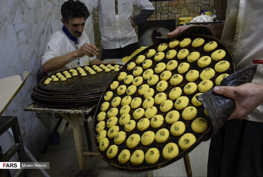 Nan-e Berenji (Persian rice cookies)