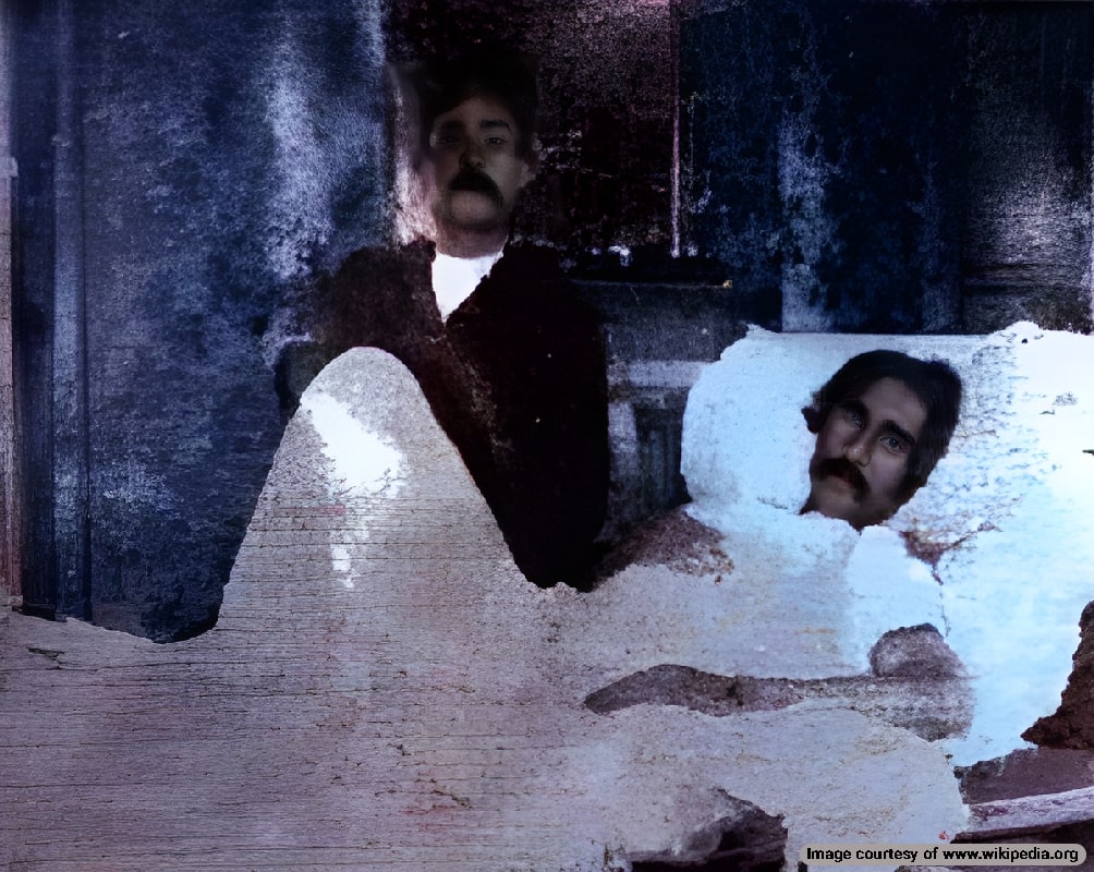 The last picture of Sattar Khan before his death