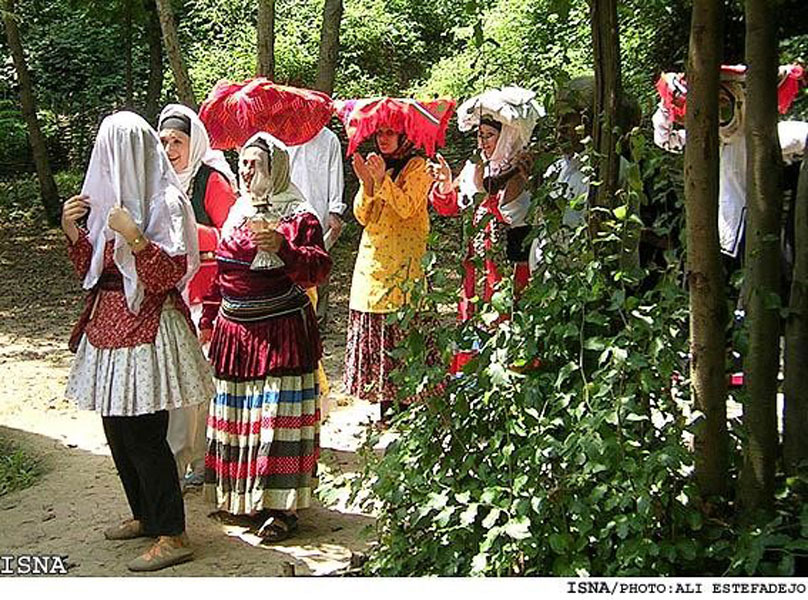 Traditional wedding dress in Gilan